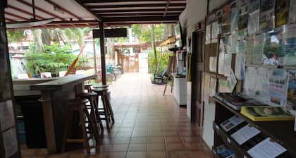 Spanish by the Sea - Bocas - Hostel