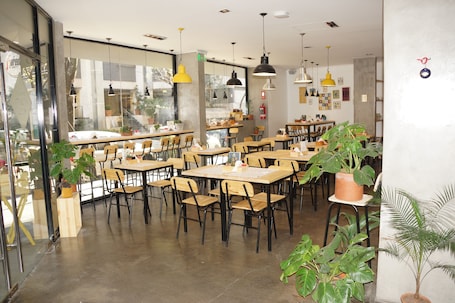 Desayuno continental incluido todos los días