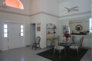 Interior - Residencia Los Encantos (Cancun)