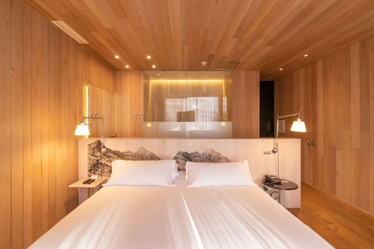 deluxe double room, terrace, city view | premium bedding, pillow-top beds, minibar, in-room safe