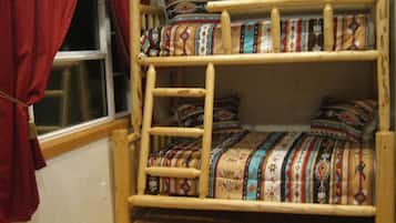 Casa de ciudad de lujo, cocina, vista a la montaña | Ropa de cama de alta calidad y camas con pillow-top