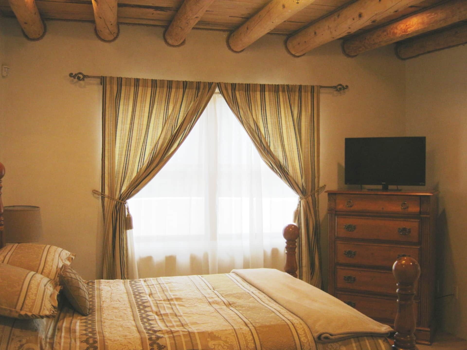 presidential grand villa - 4 bedrooms, 3 bath ($200.00 cleaning fee) | premium bedding, pillow-top beds, individually decorated