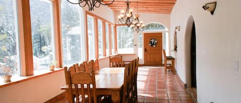 Presidential Grand Villa - 4 Bedrooms, 3 Bath ($200.00 Cleaning Fee) | Premium bedding, pillowtop beds, individually decorated