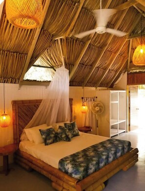 Deluxe Cabin | Bed sheets - Playa Bonita (Santa Marta)