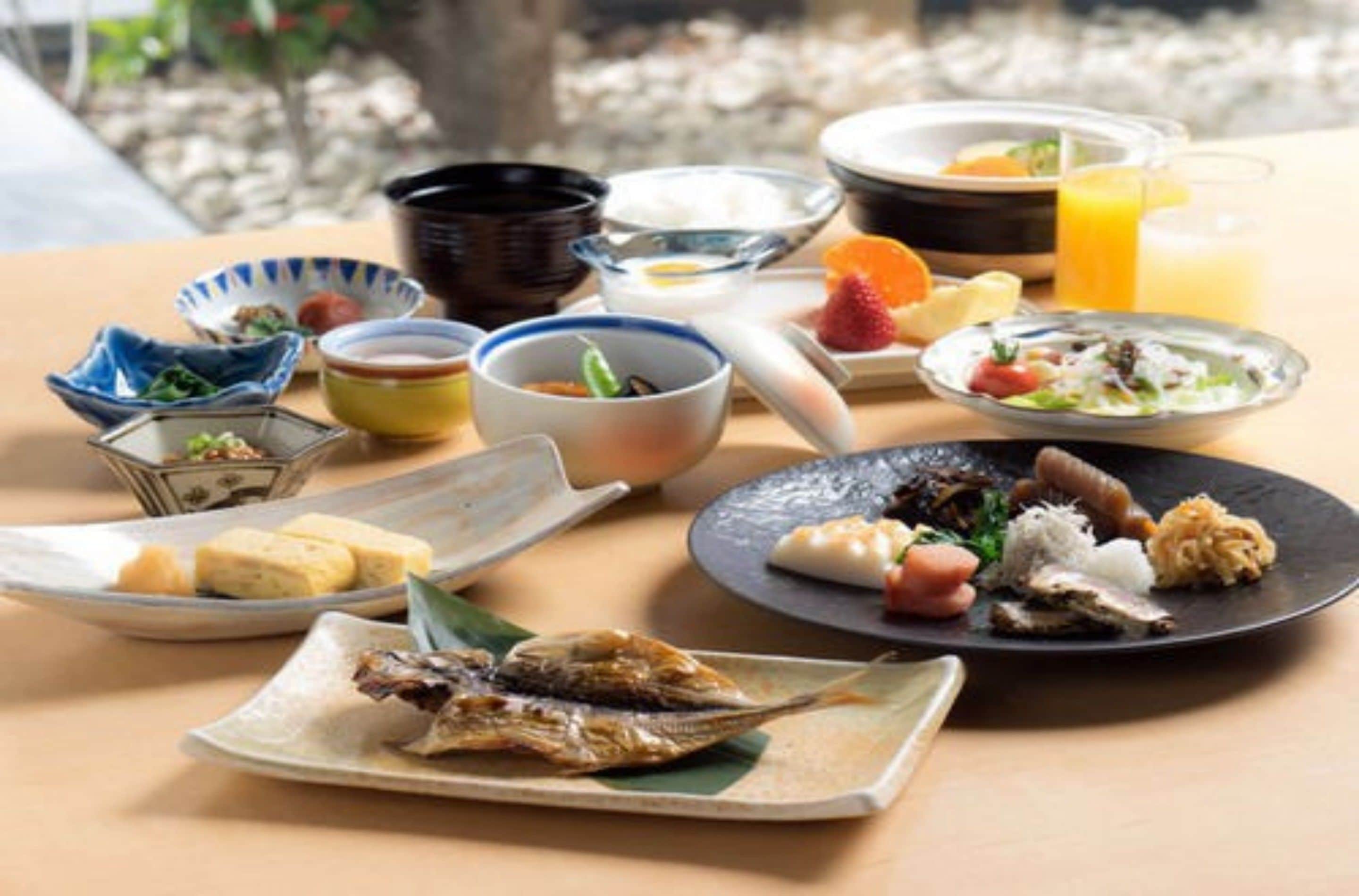 Petit déjeuner buffet servi tous les jours en supplément