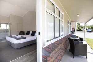 开间 | 特色装修、特色家居、笔记本电脑工作区、隔音