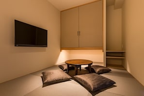 Standardzimmer (Annex, Japanese-Western) | Schreibtisch, kostenloses WLAN, Bettwäsche