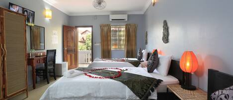 In-room safe, desk, iron/ironing board, free WiFi