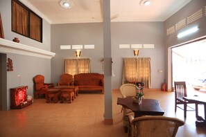 Check-in/check-out kiosk - Cheng Lay Guesthouse (Siem Reap)