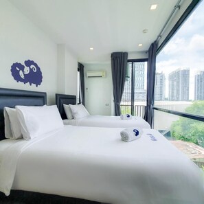 In-room safe, desk, rollaway beds, free WiFi