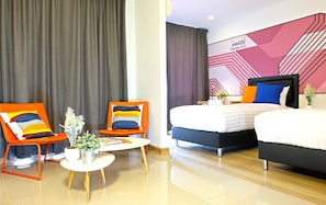 In-room safe, desk, rollaway beds, free WiFi - Kokotel Bangkok Sukhumvit 50 (Bangkok)