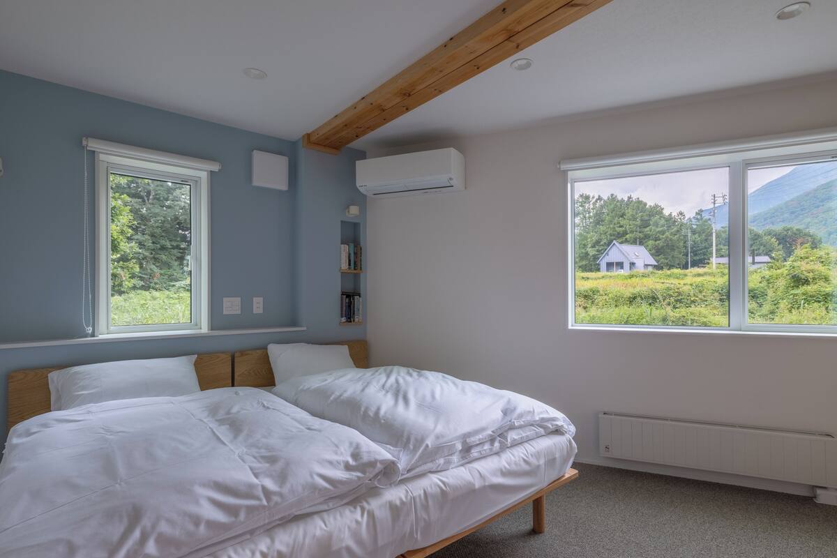 Premier-Chalet, 5 Schlafzimmer, Bergblick | 3 Schlafzimmer, Daunenbettdecken, schallisolierte Zimmer