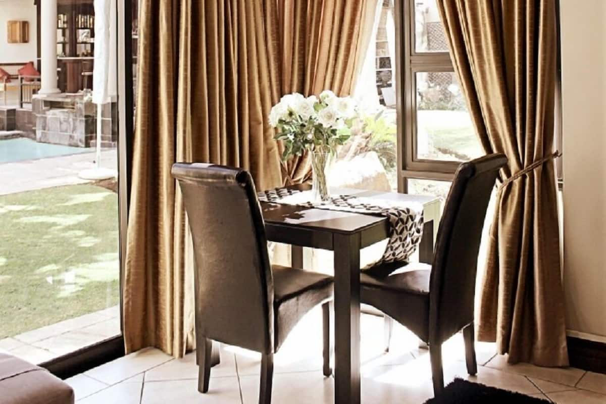 Royal En-suite 7