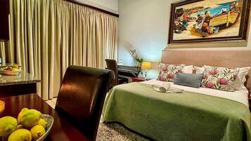Room 3 Luxury En-Suite | Biancheria da letto di alta qualità, materassi Select Comfort