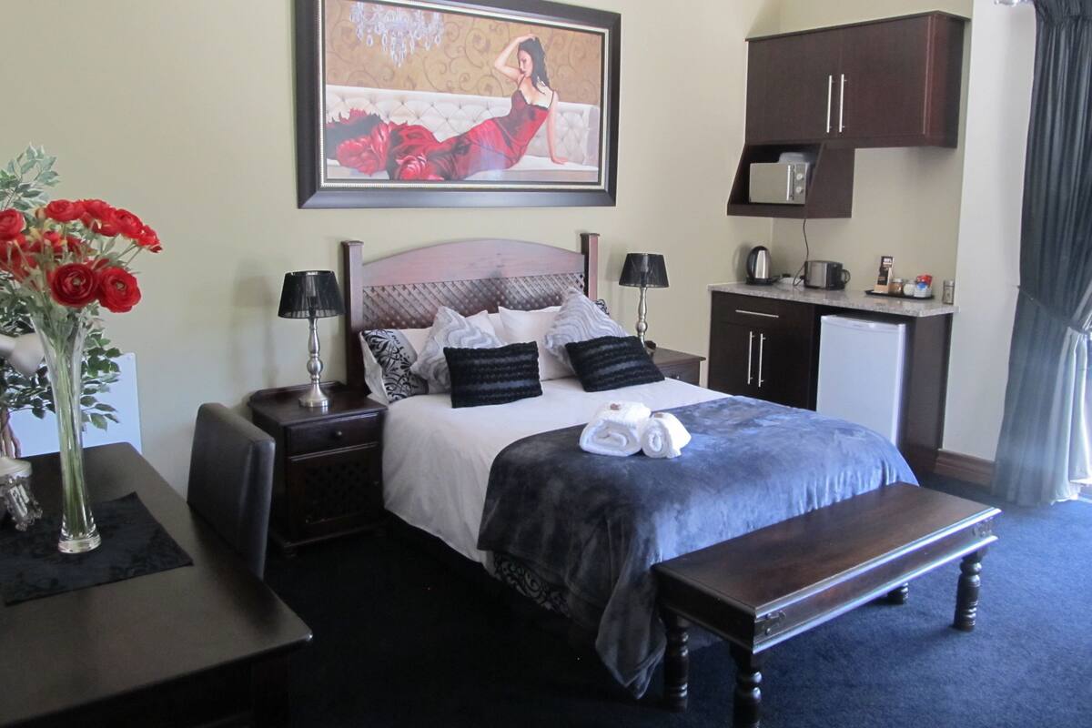 Royal En-suite 6