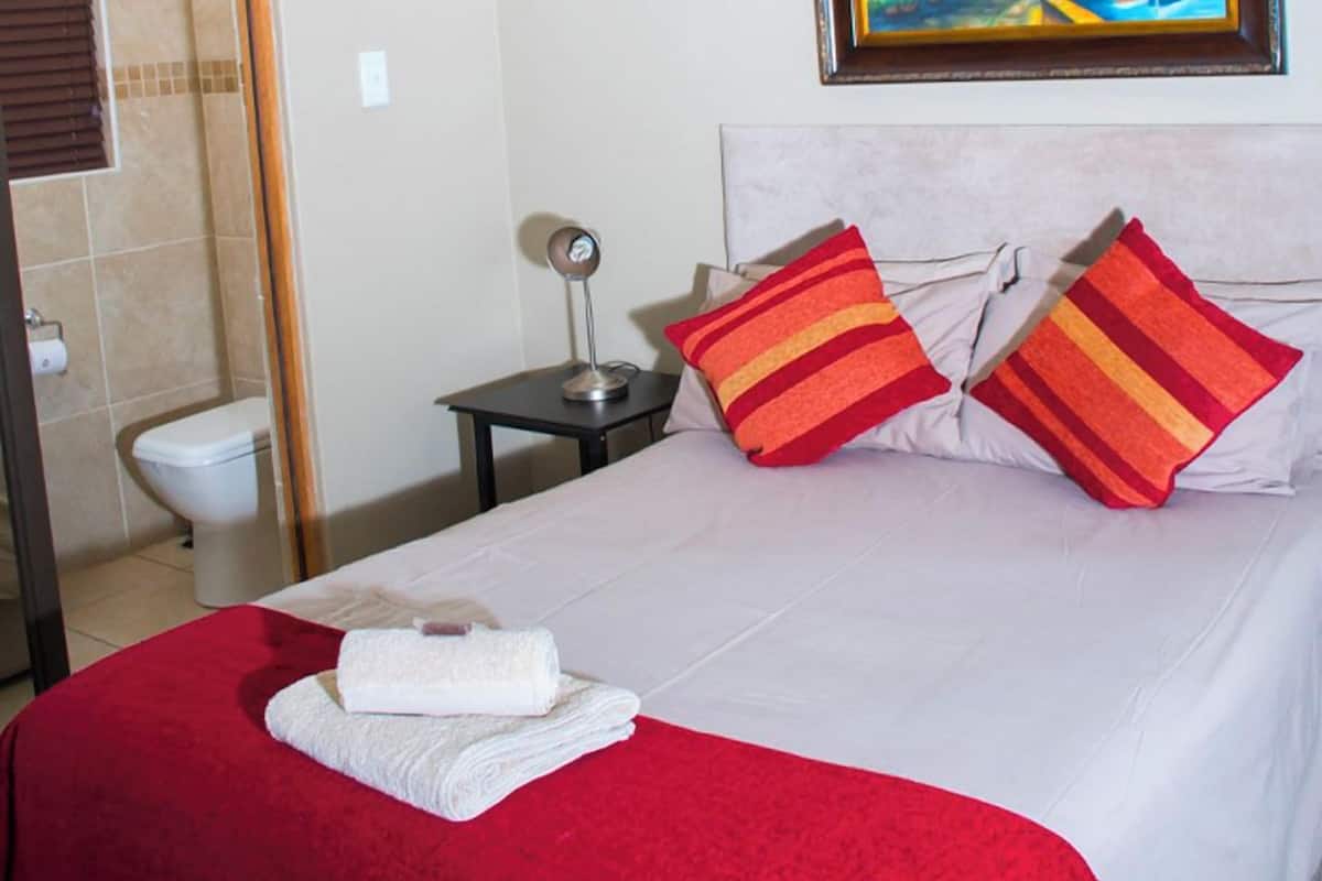 1 bedroom, premium bedding, Select Comfort beds, in-room safe