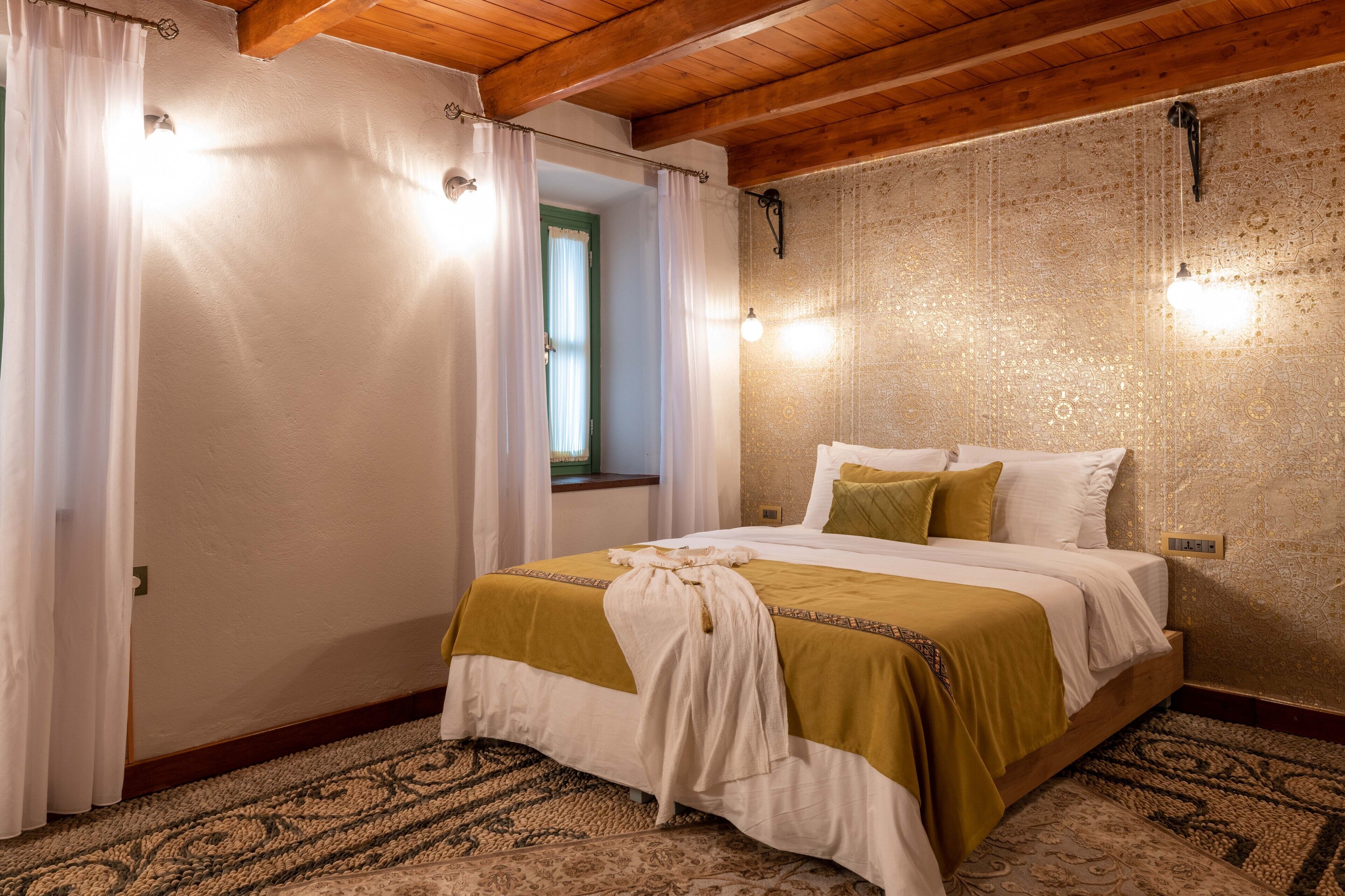 superior double room | 1 bedroom, premium bedding, minibar, in-room safe