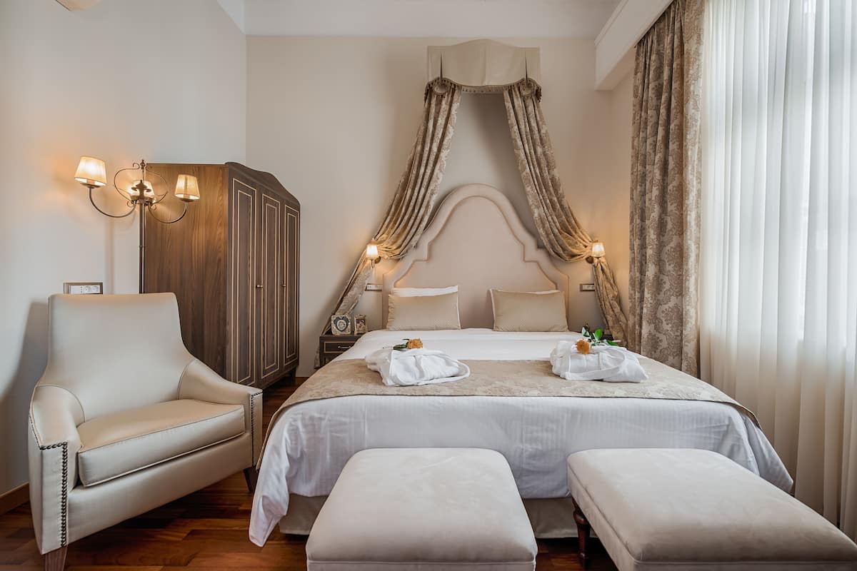Premium bedding, minibar, in-room safe, individually decorated