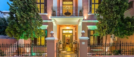 واجهة المنشأة