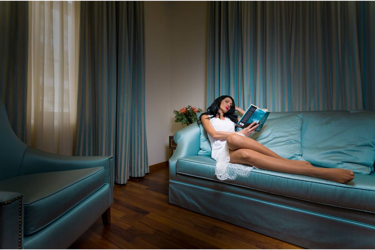 superior suite | living room | 32-inch flat-screen tv with cable channels, tv