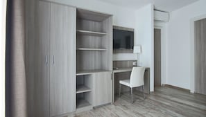 Literie de qualité supérieure, minibar, bureau, Wi-Fi gratuit