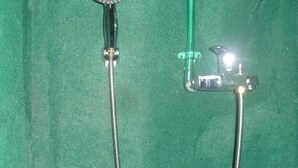 Gambar tidak terklasifikasi, 2 dari 15, tombol