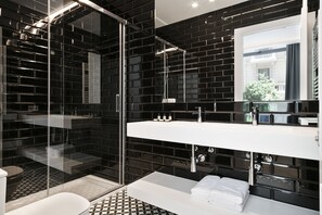Bathroom - Murmuri Residence Mercader (Barcelona)