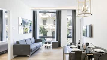 Quarto superluxo, 2 quartos | Sala de estar | TV de tela plana