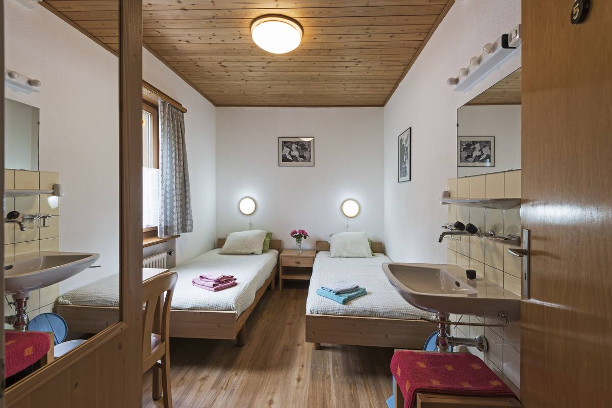 Escritorio y wifi gratis