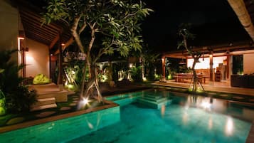 Premier Villa, 3 Bedrooms | Balcony