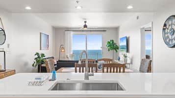 Condo | Private kitchen | Microwave, coffee/tea maker