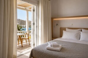 Superior Double Room, Sea View | Hypo-allergenic bedding, in-room safe, iron/ironing board, free WiFi - Far Out Hotel & Spa (Ios)