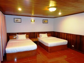 In-room safe, desk, free WiFi - Borey Bokor Guesthouse (Kampot)