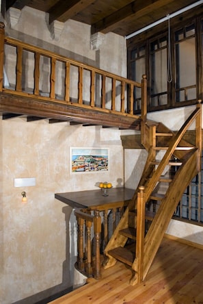 Superior suite, terras (Panoramic View) | Woonruimte | Een flatscreentelevisie