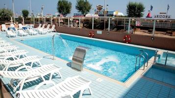 Seasonal outdoor pool, pool umbrellas, sun loungers
