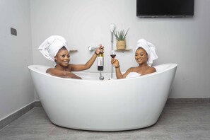 Duplex | Minibar, in-room safe, cribs/infant beds, free WiFi