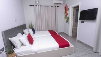 Standard Double Room, 1 Queen Bed | Minibar, in-room safe, cribs/infant beds, free WiFi