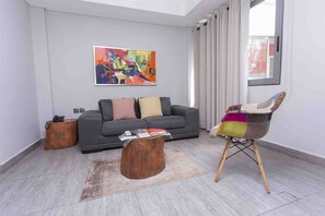 Dupleks | Minibar, brankas, tempat tidur bayi (biaya tambahan), dan Wi-Fi gratis