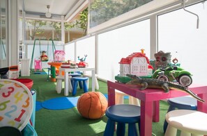 Children’s play area – indoor