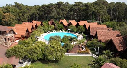 Woodline Hotel