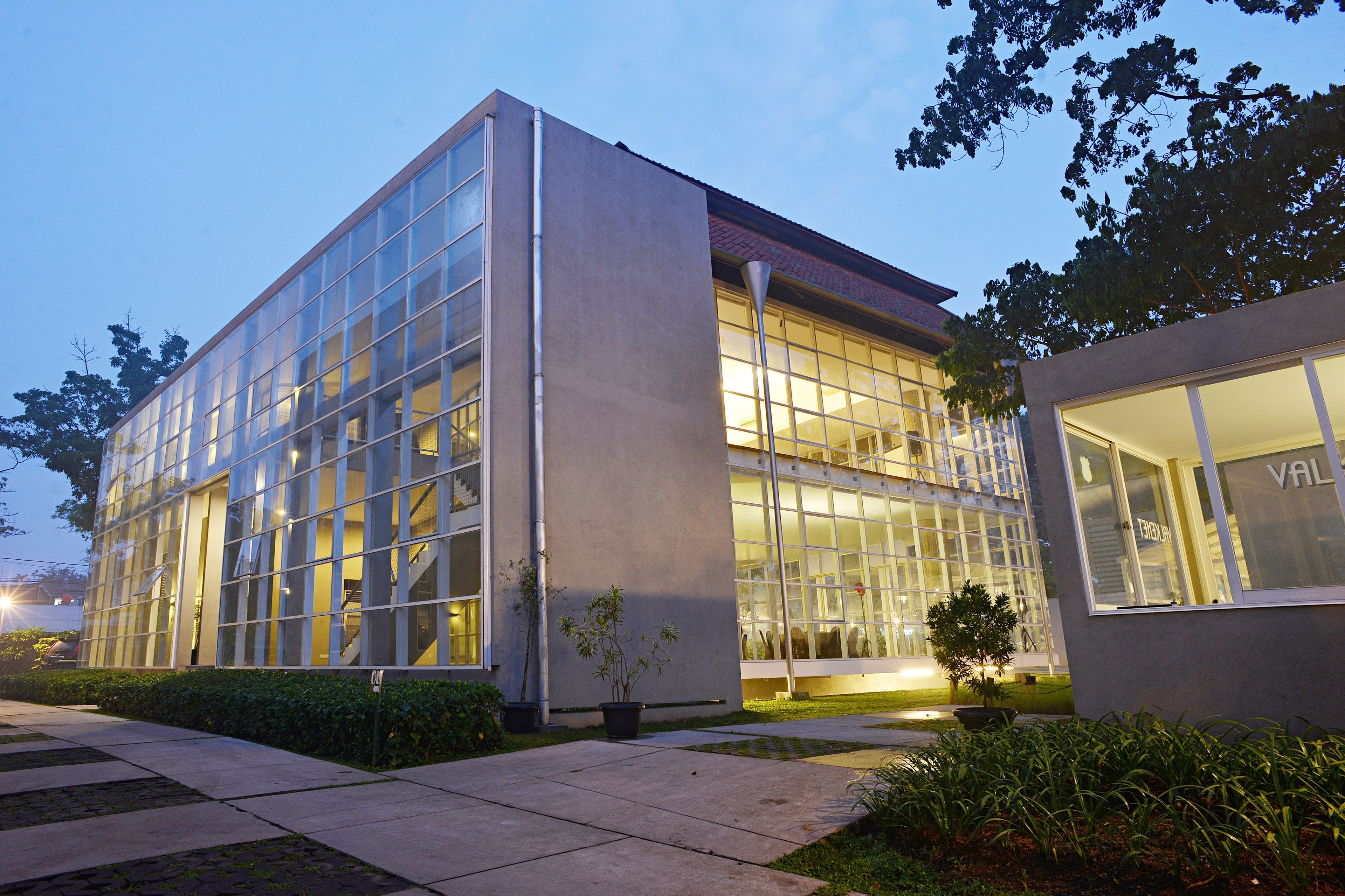 Front of property – evening/night