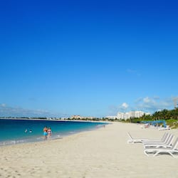 Beach nearby, white sand, sun-loungers, beach umbrellas