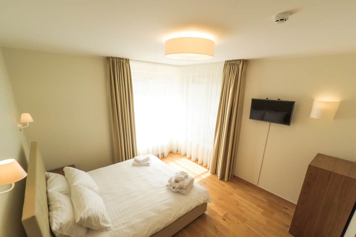 Appartamento Luxury, 1 camera da letto, balcone (Large) | 1 camera, biancheria da letto di alta qualità, una cassaforte in camera