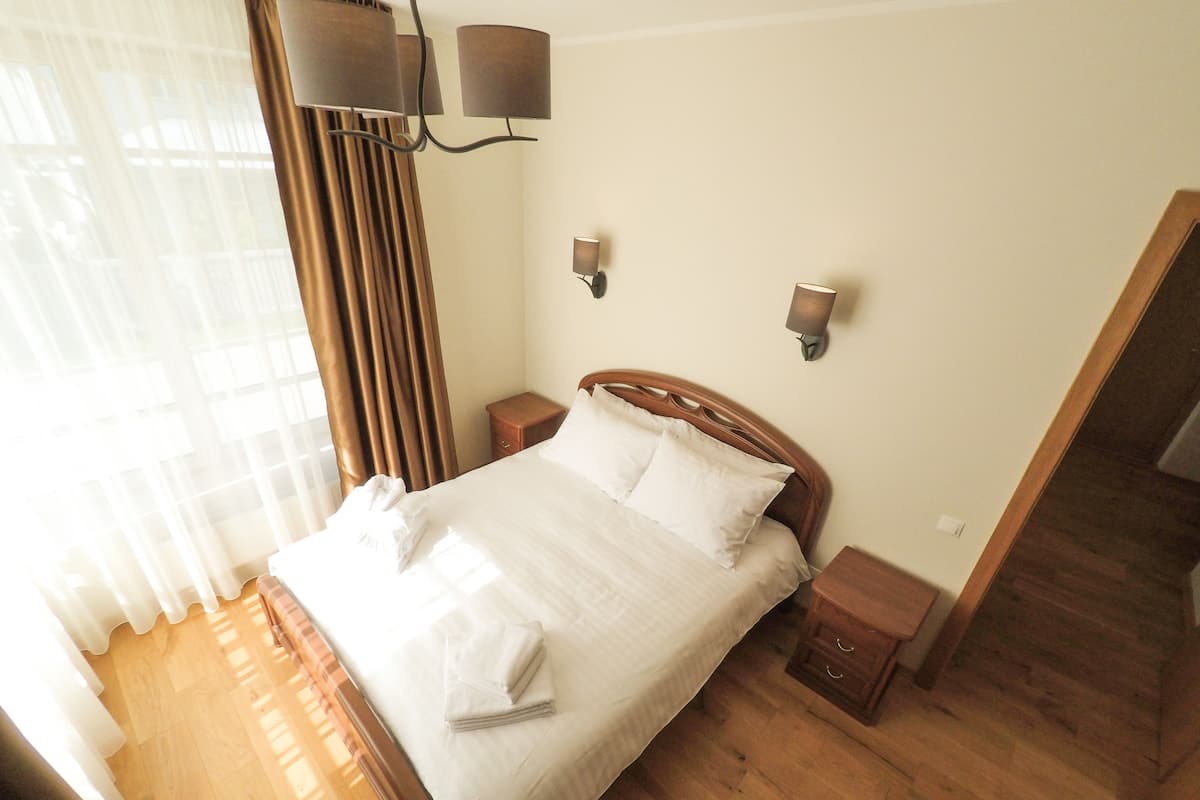 Appartamento Luxury, 1 camera da letto | 1 camera, biancheria da letto di alta qualità, una cassaforte in camera