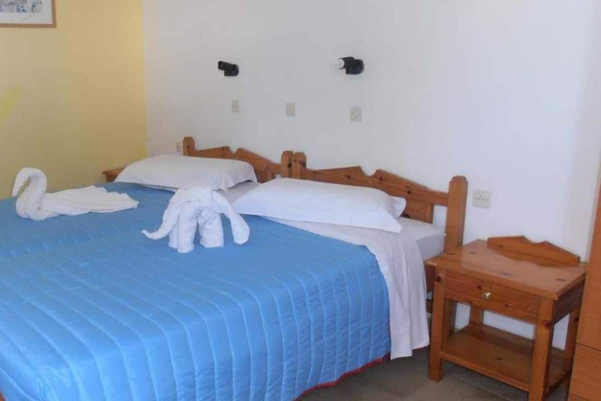 Classic Room, Garden View | Cribs (free), WiFi (free)