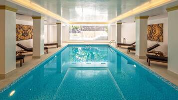 حمّام سباحة خارجي