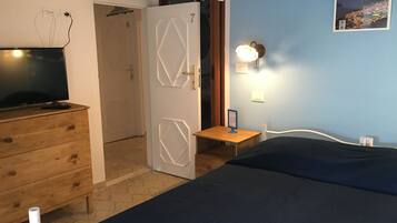 ห้องเบสิกดับเบิล, 1 ห้องนอน, วิวสวน, ชั้นลอย | เครื่องนอนระดับพรีเมียม, มินิบาร์, ตู้นิรภัยในห้องพัก, Wi-Fi ฟรี