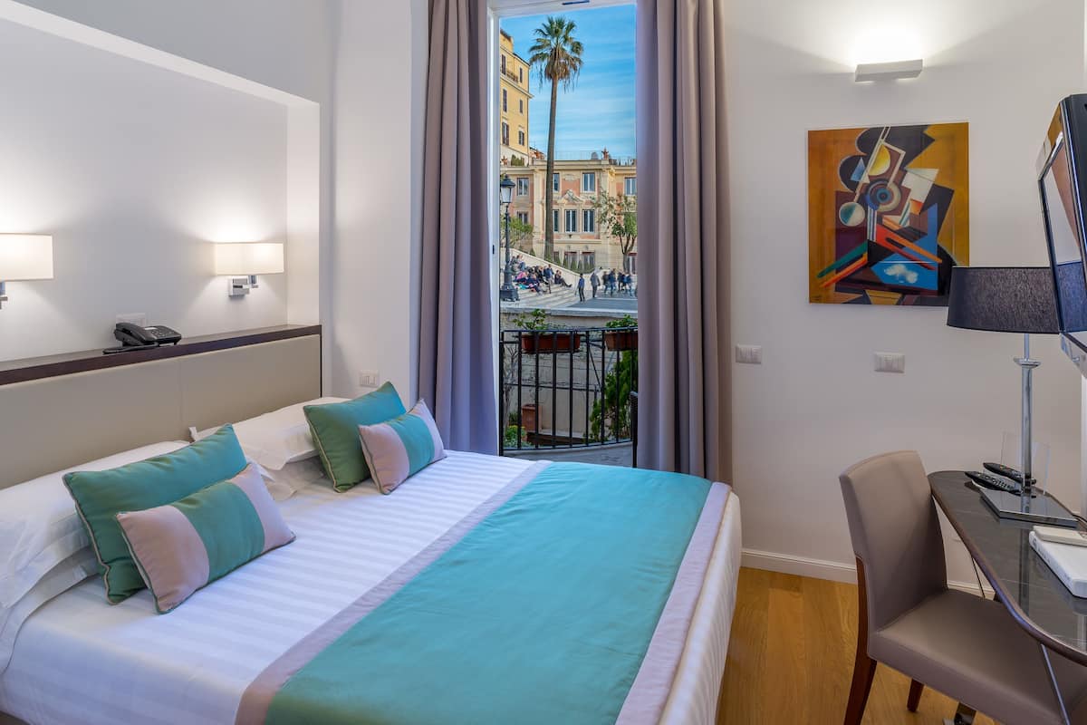Deluxe Double Room, Balcony, City View | 1 bedroom, premium bedding, minibar, in-room safe