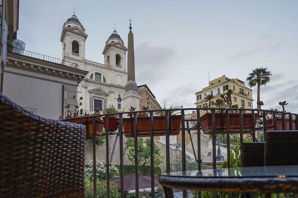 Les Diamants Spanish Steps Suite