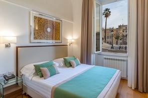 Premium bedding, minibar, in-room safe, desk - Les Diamants Spanish Steps Suite (Rome)
